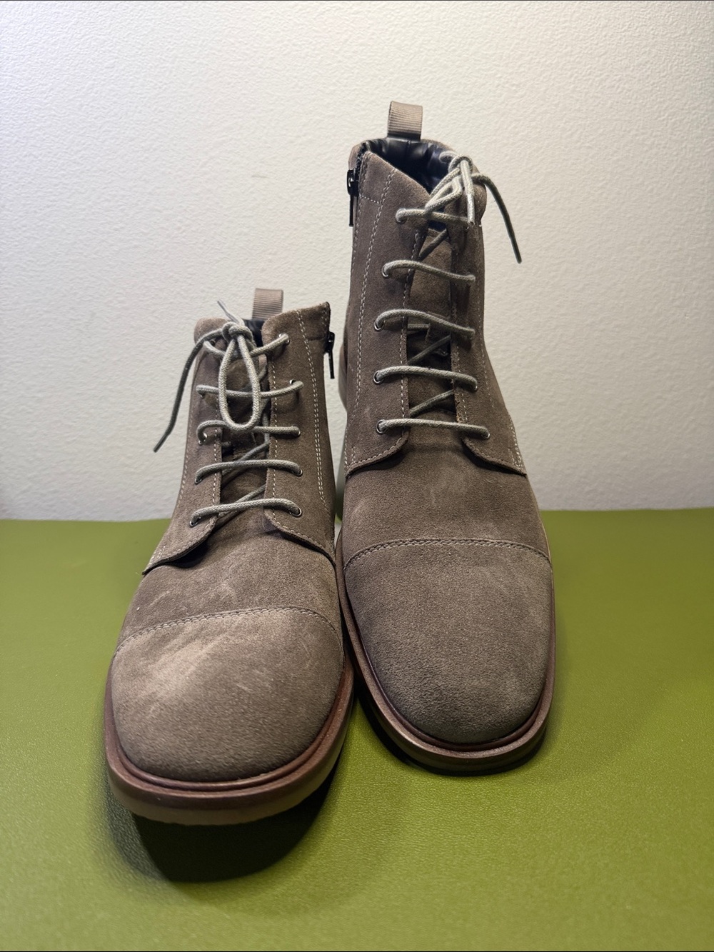 Steve Madden Men's Taupe Suede Chukka Boots Size 11.5